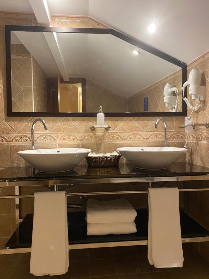 Corzo Hotel Серседилья Экстерьер фото